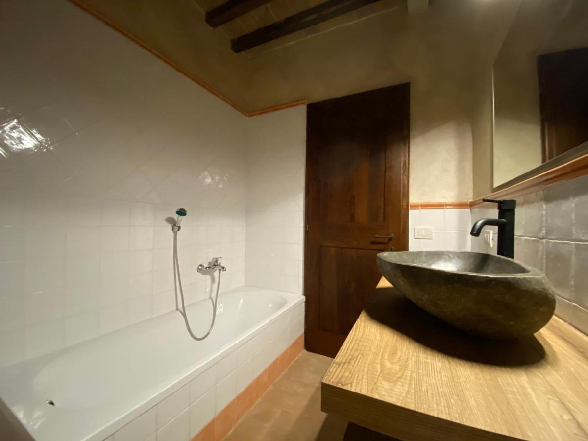 Tuscany Charme Boutique House Монтероні-д'Арбія Екстер'єр фото
